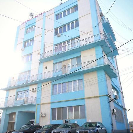 Luana Airport Apartments #3 Otopeni Dış mekan fotoğraf