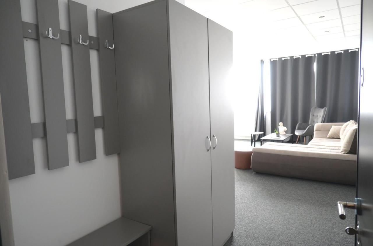 Luana Airport Apartments #3 Otopeni Dış mekan fotoğraf