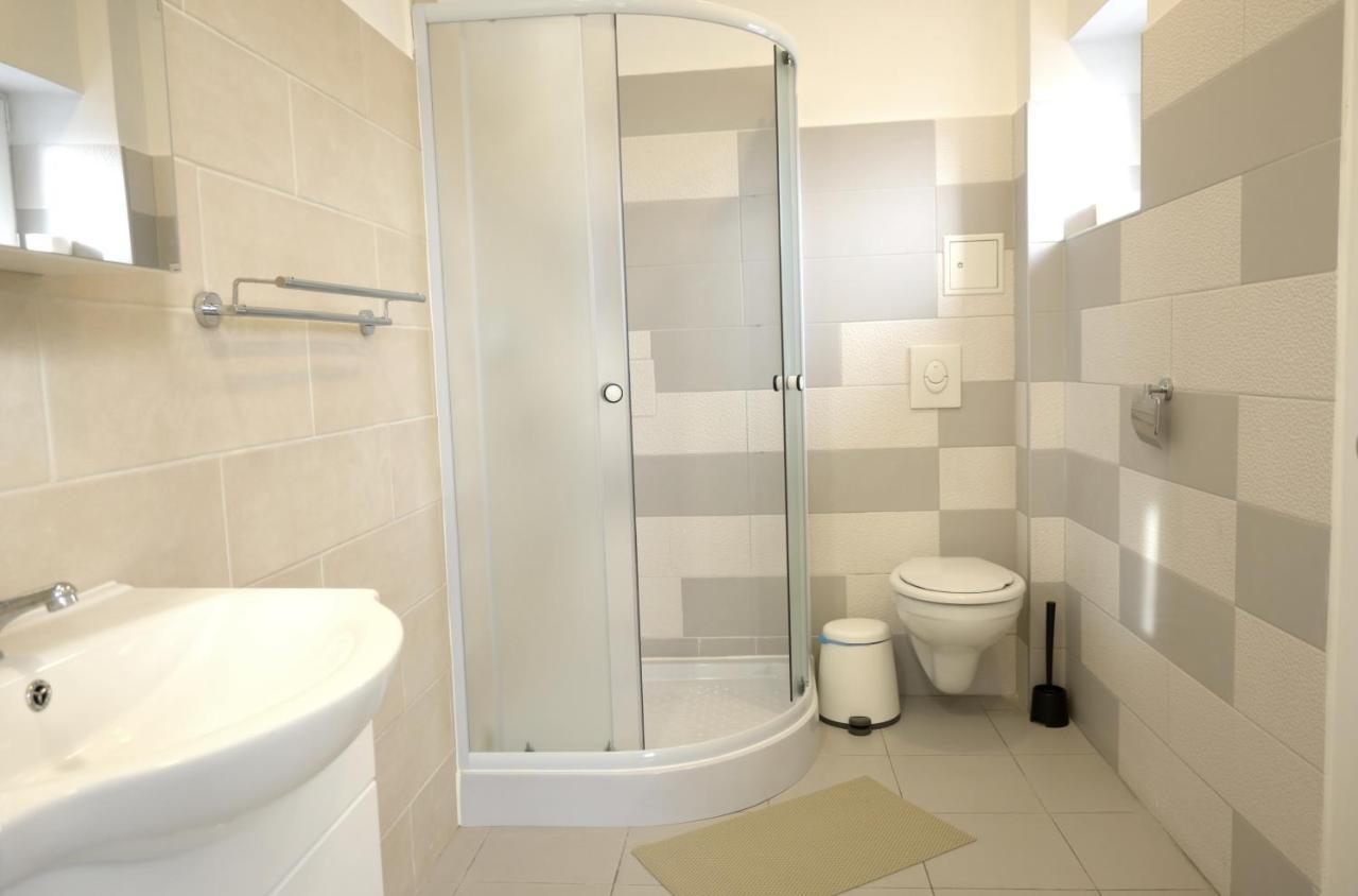 Luana Airport Apartments #3 Otopeni Dış mekan fotoğraf